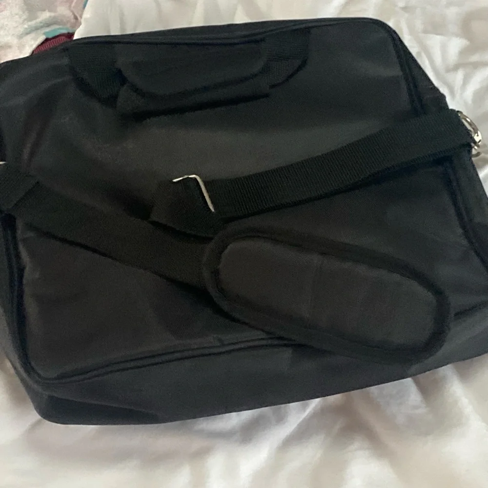 15.6 Traditional Laptop Bag Notebook Carrying Case NWOT